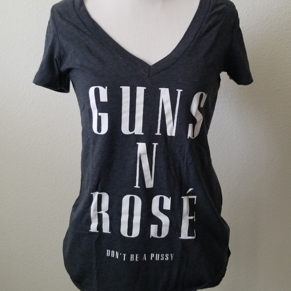Guns & Rosé t-shirt